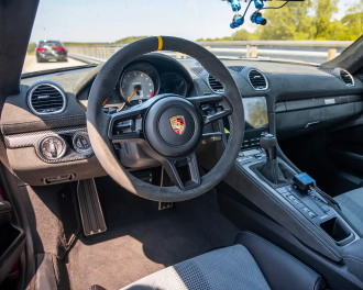 Habitacle de la Porsche 718 Cayman GT4 RS