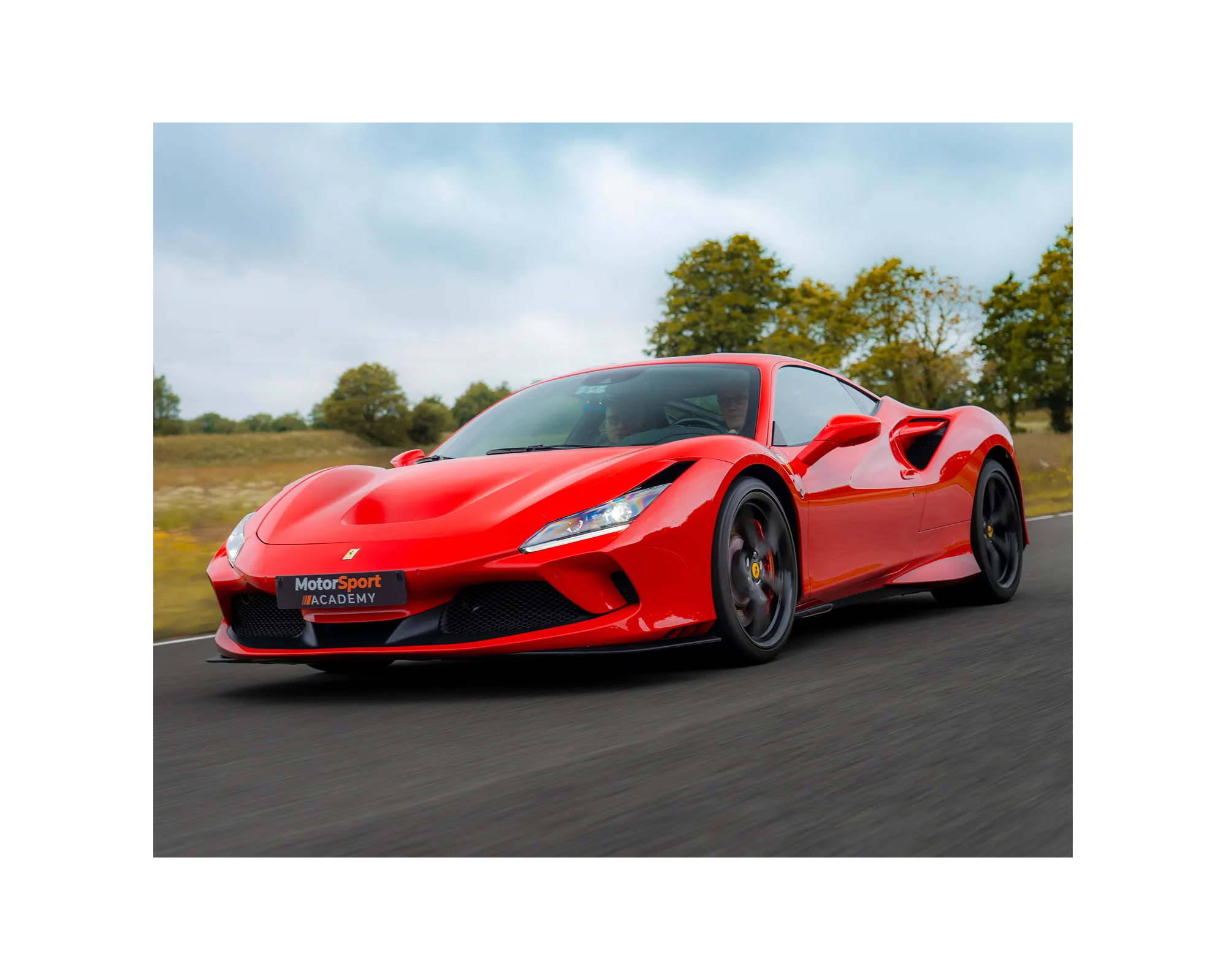 Vue de profil Ferrari F8 Tributo