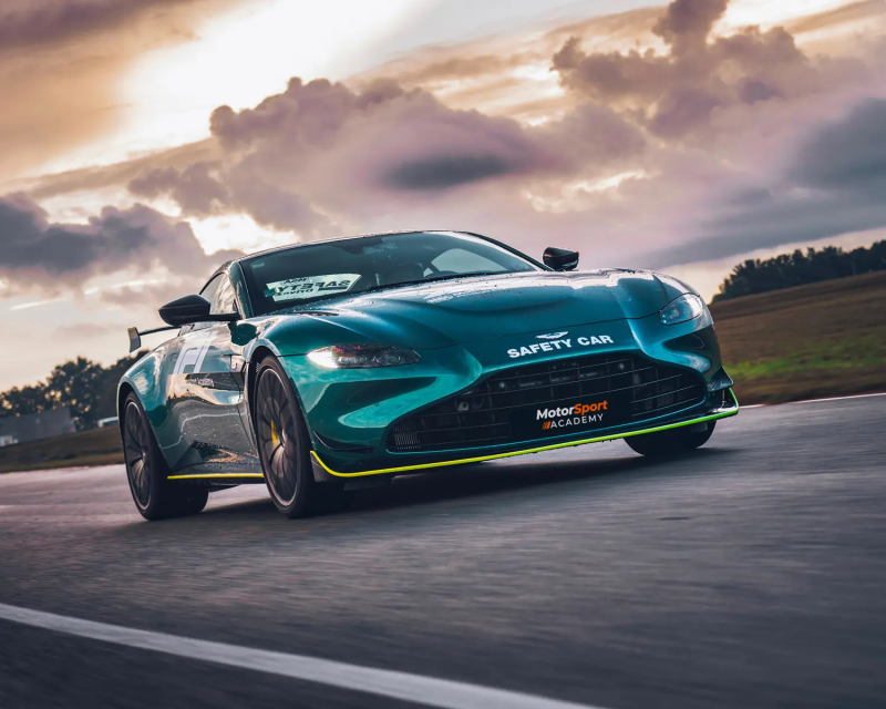 Stage pilotage Aston Martin Vantage F1 Édition