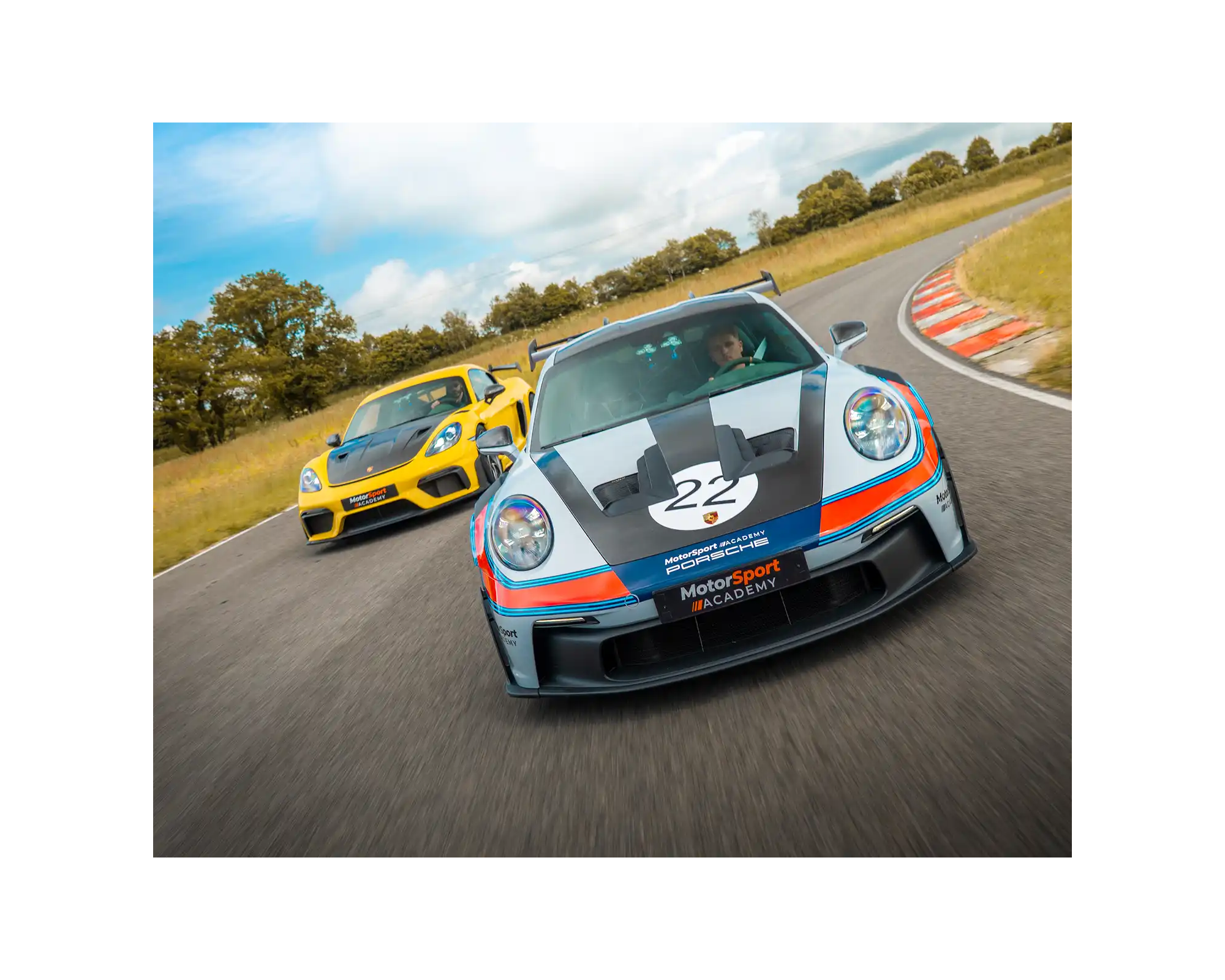 Stage de Porsche 992 GT3RS et Porsche 718 Cayman GT4RS