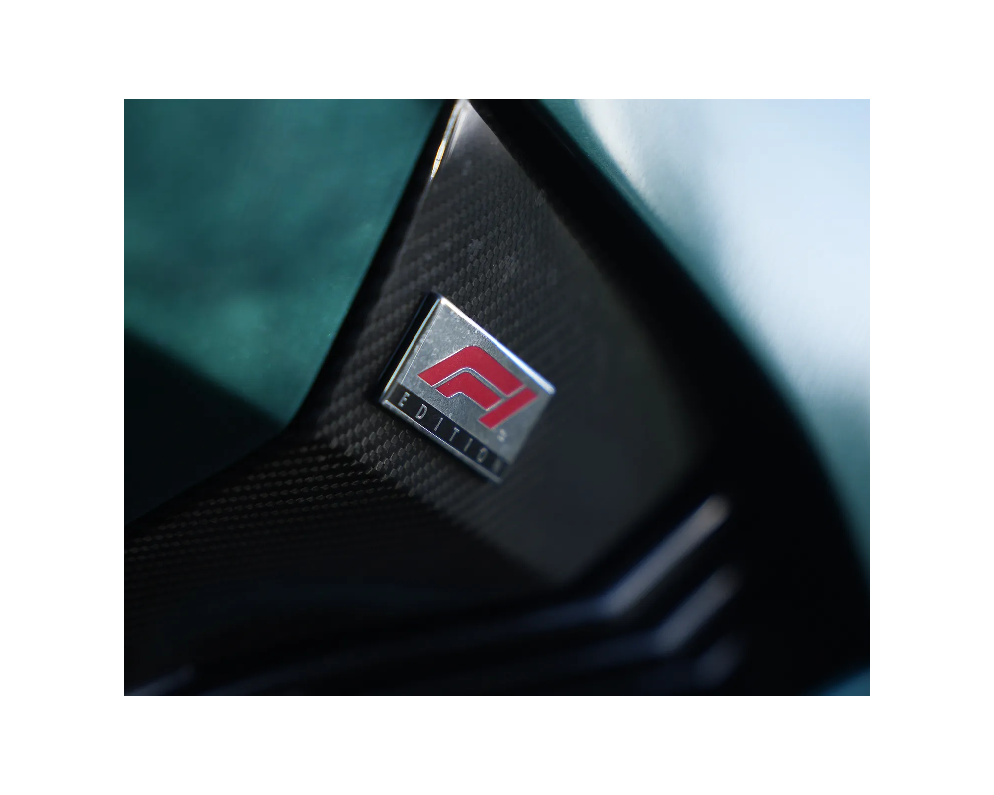 Logo Aston Martin x F1
