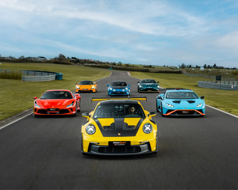 Stage de pilotage Porsche 992 GT3RS, Ferrari F8 Tributo, Lamborghini Huracan STO, Mclaren Artura et Alpine A110R