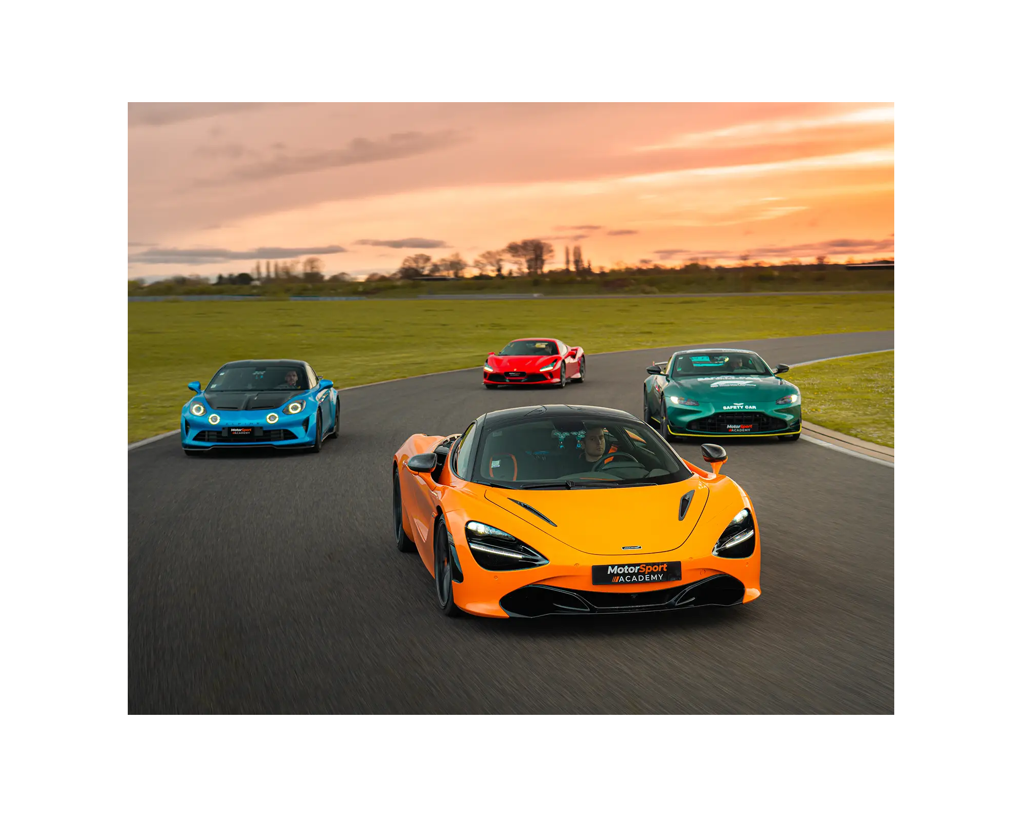 Stage de pilotage Ferrari F8 Tributo, Mclaren Artura, Aston Martin Vantage F1 Edition et Alpine A110R