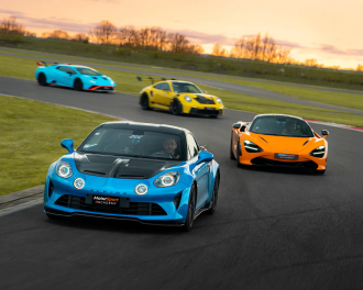 Stage de pilotage Alpine A110R, Mclaren Artura, Porsche 992 GT3RS et Lamborghini Huracan STO