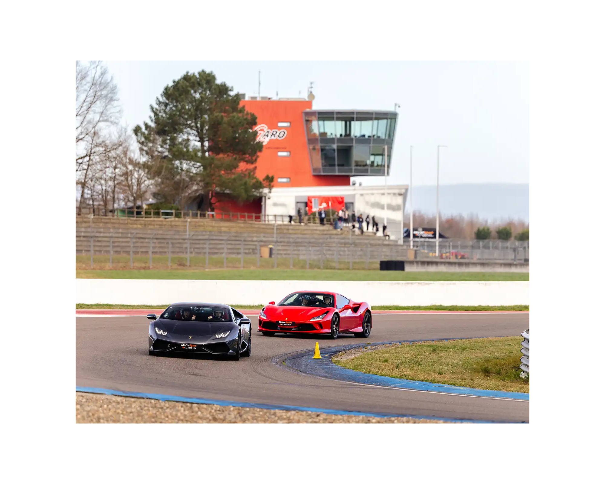 Stage de pilotage Lamborghini Huracán et Ferrari F8 Tributo à Nogaro
