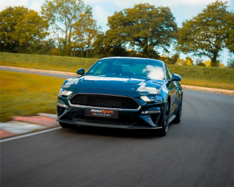 Ford Mustang Bullitt sur circuit