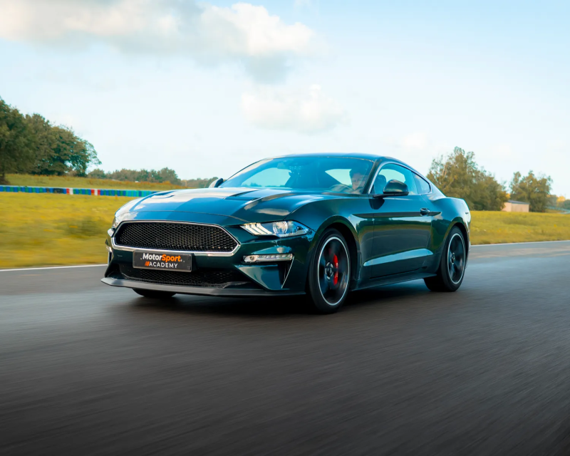 Ford Mustang Bullitt sur circuit