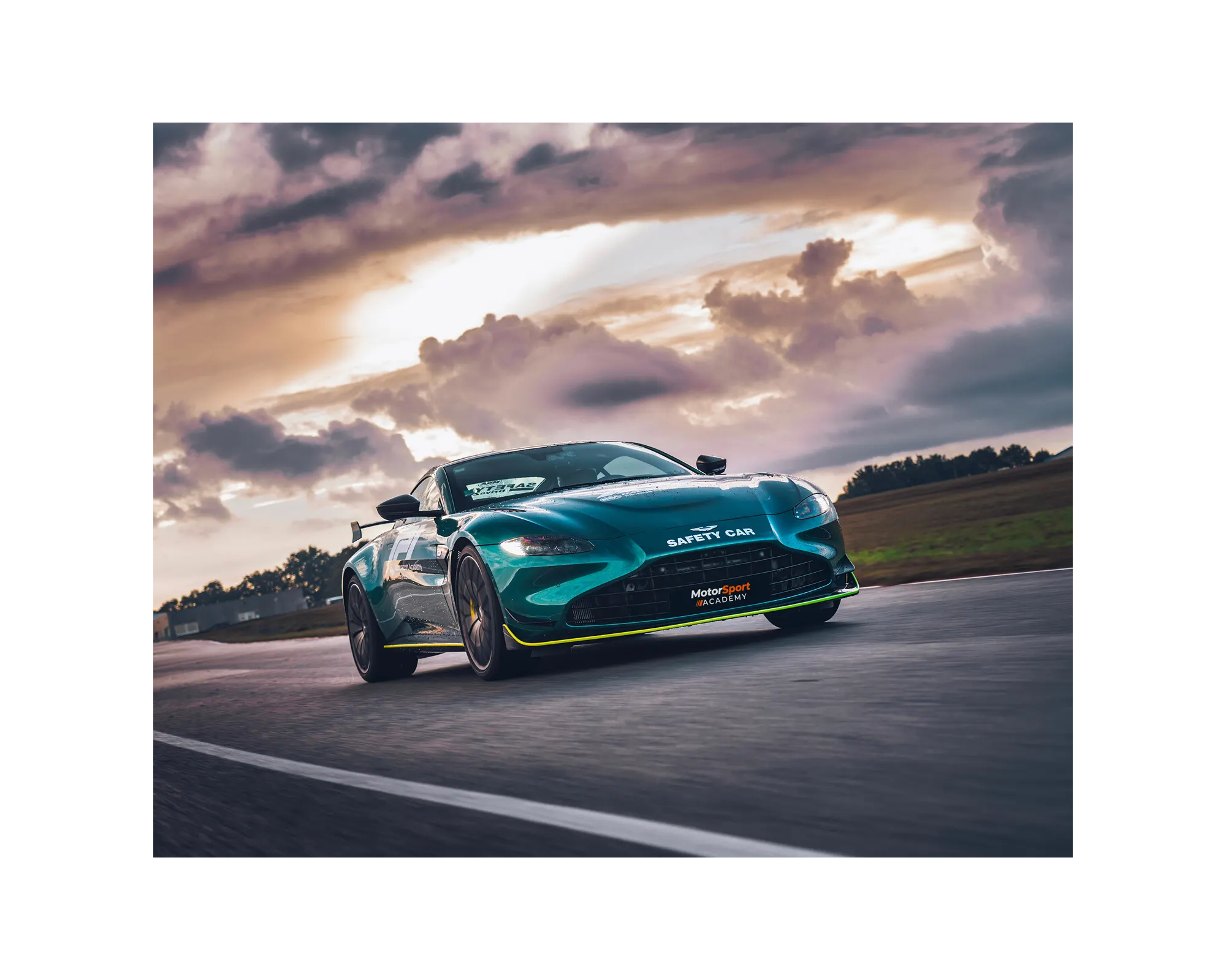 Stage de pilotage Aston Martin Vantage F1 édition