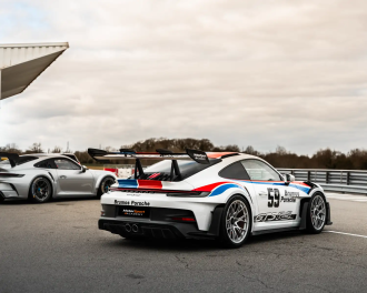 Porsche 992 GT3 RS sur circuit