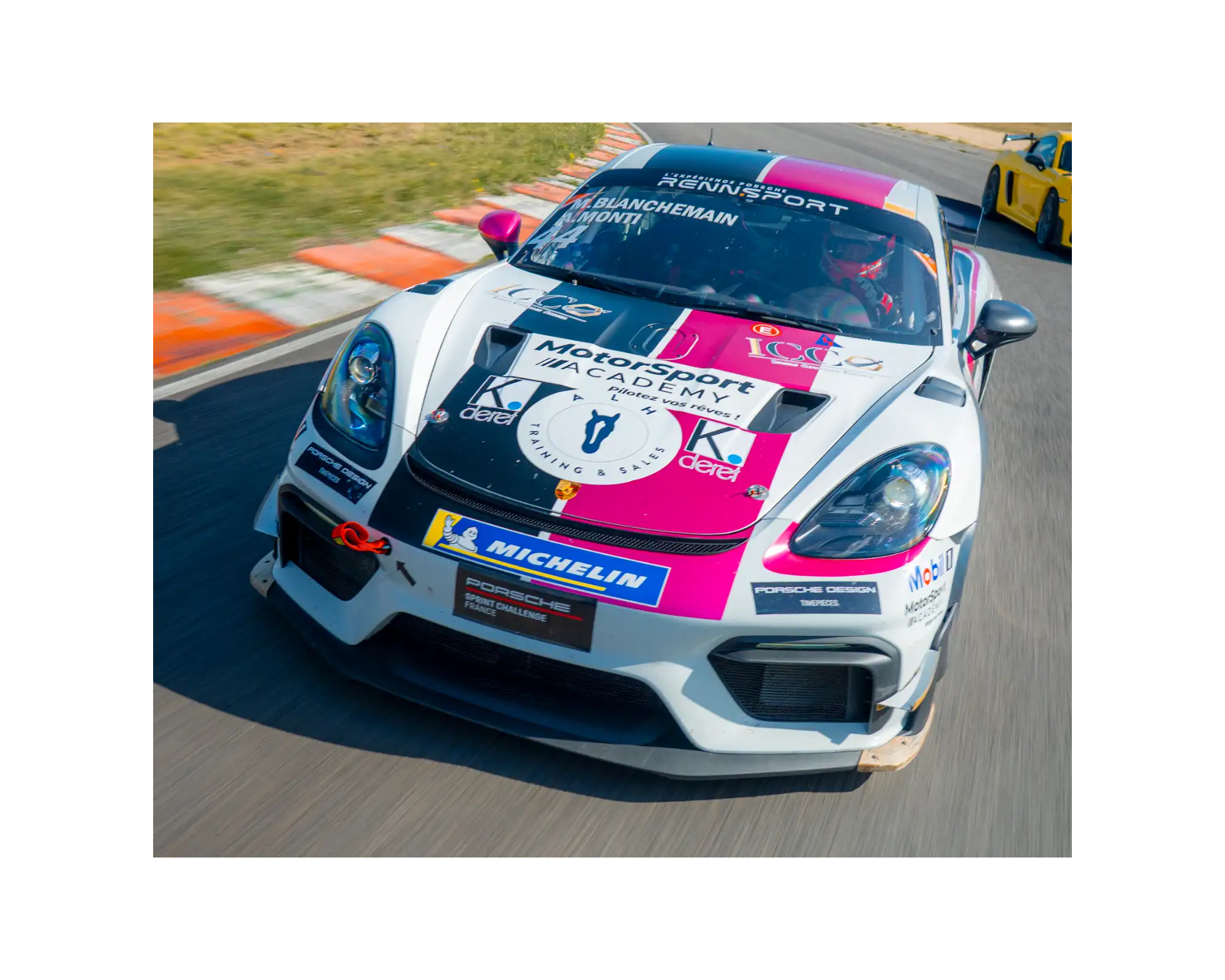 Porsche 718 Cayman GT4 RS CS