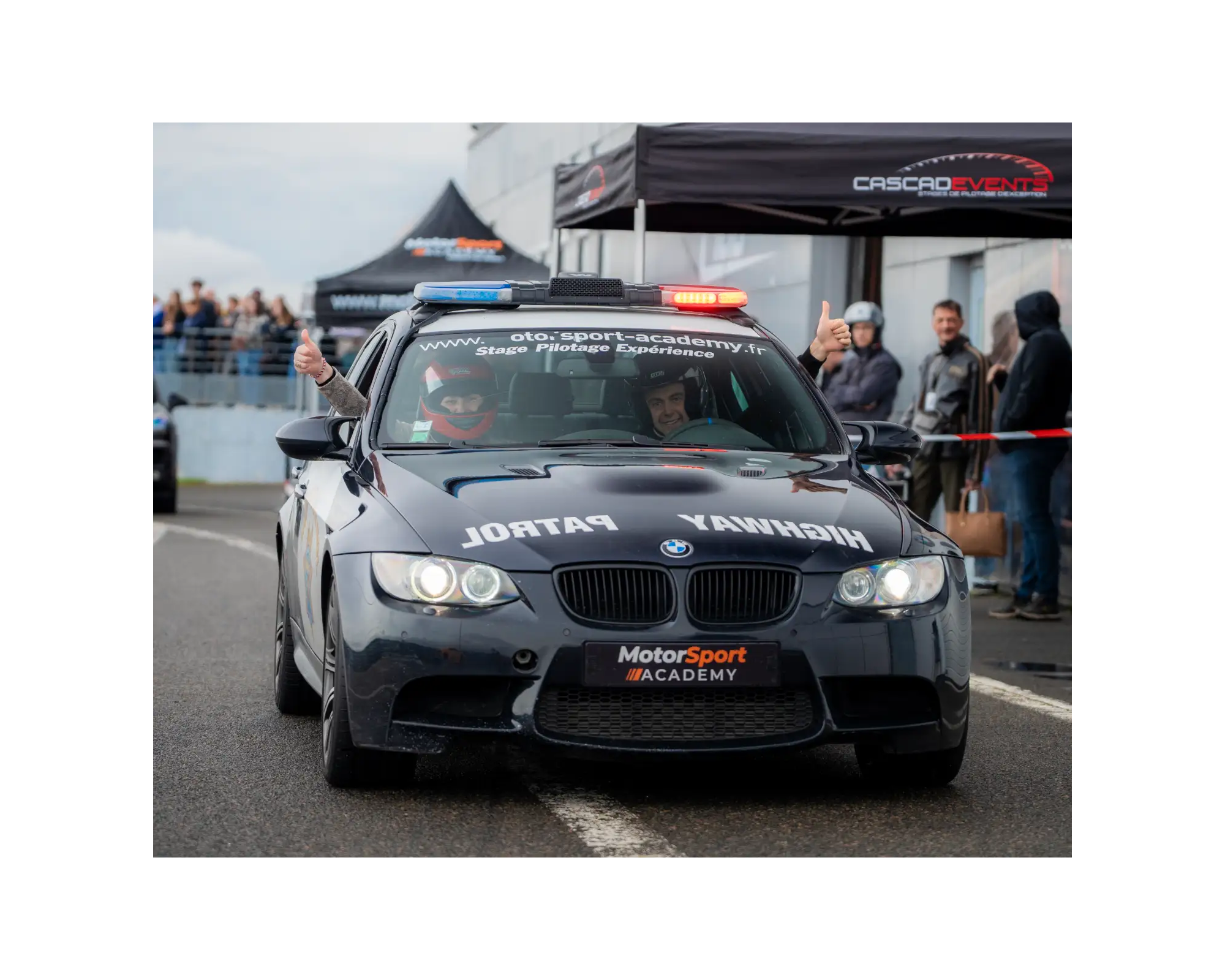 BMW M3 sur circuit
