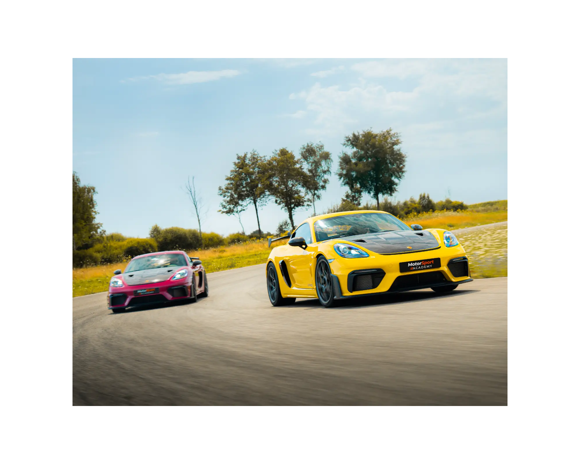 Porsche 718 Cayman GT4 RS sur circuit