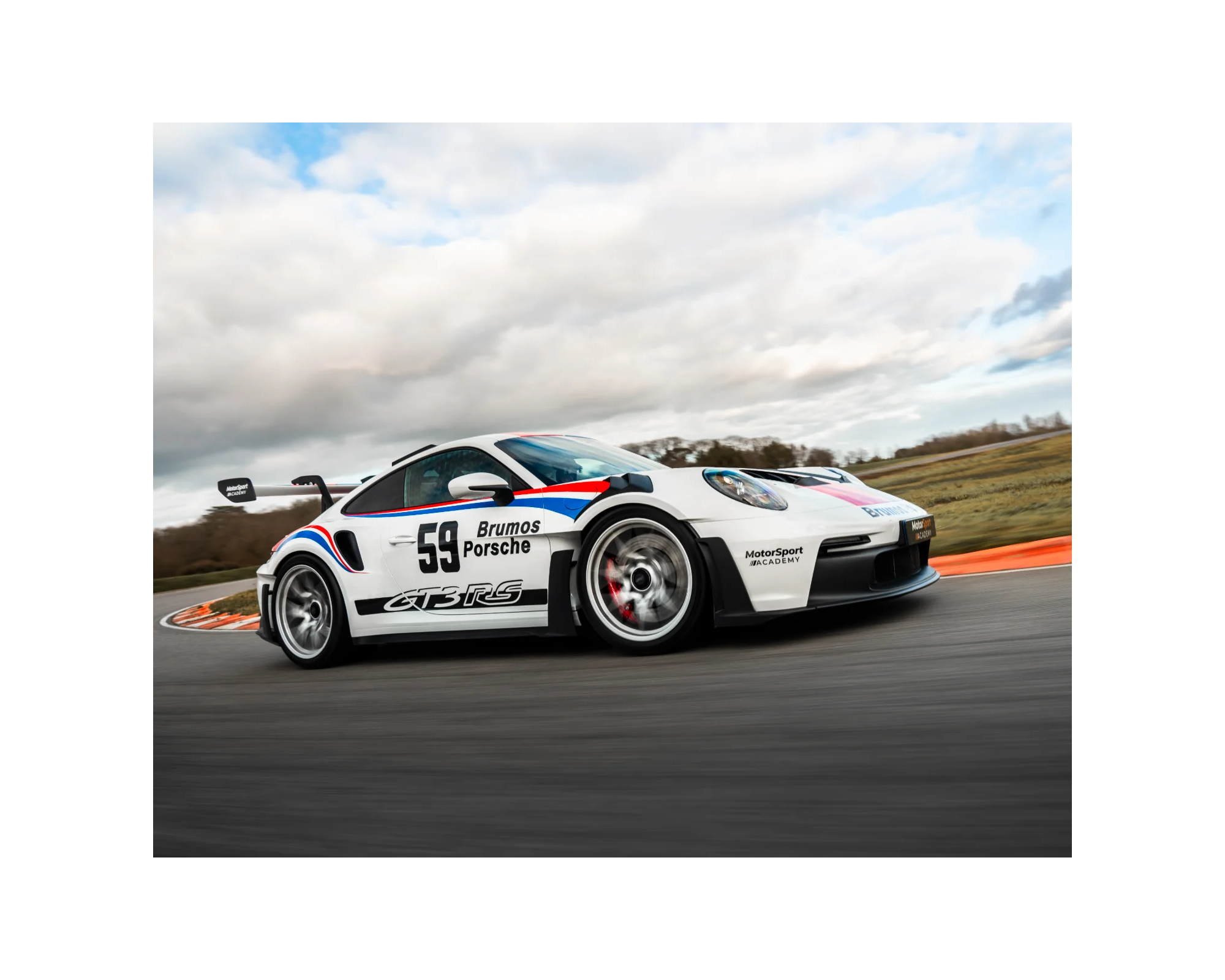 Stage Perfectionnement Porsche 992 GT3 RS sur circuit
