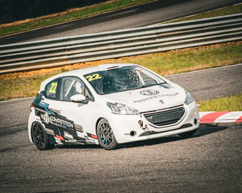 Stage perfectionnement en Peugeot 208 Racing Cup
