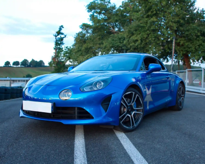 Alpine A110 3/4 avant