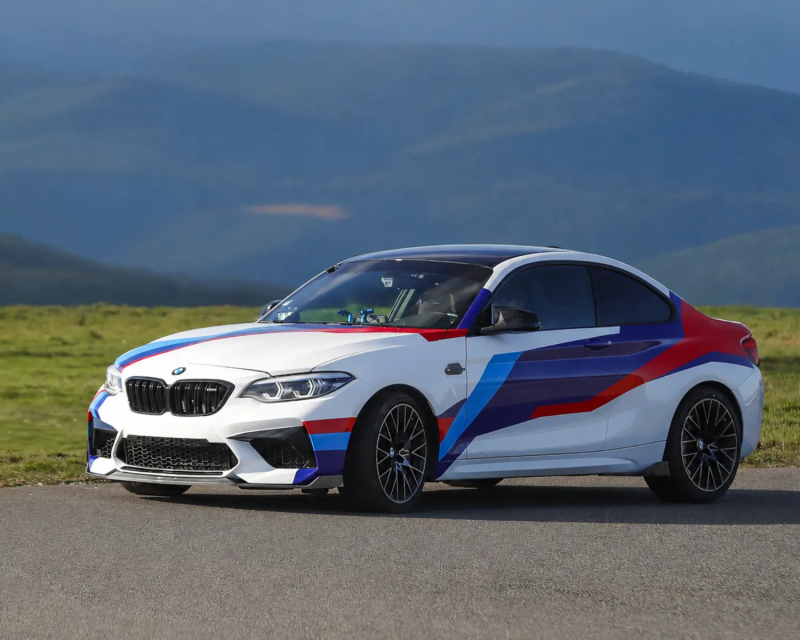 BMW M2 Compétition en 3/4 avant