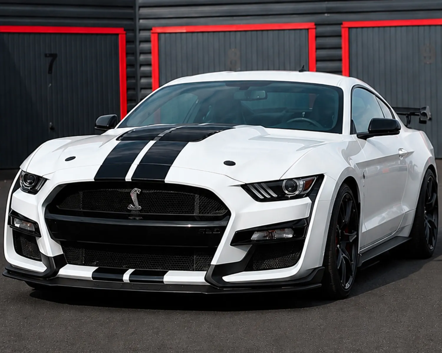 Vue avant Ford Mustang Shelby GT500