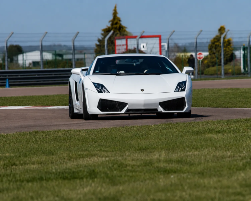 Lamborghini Gallardo sur circuit