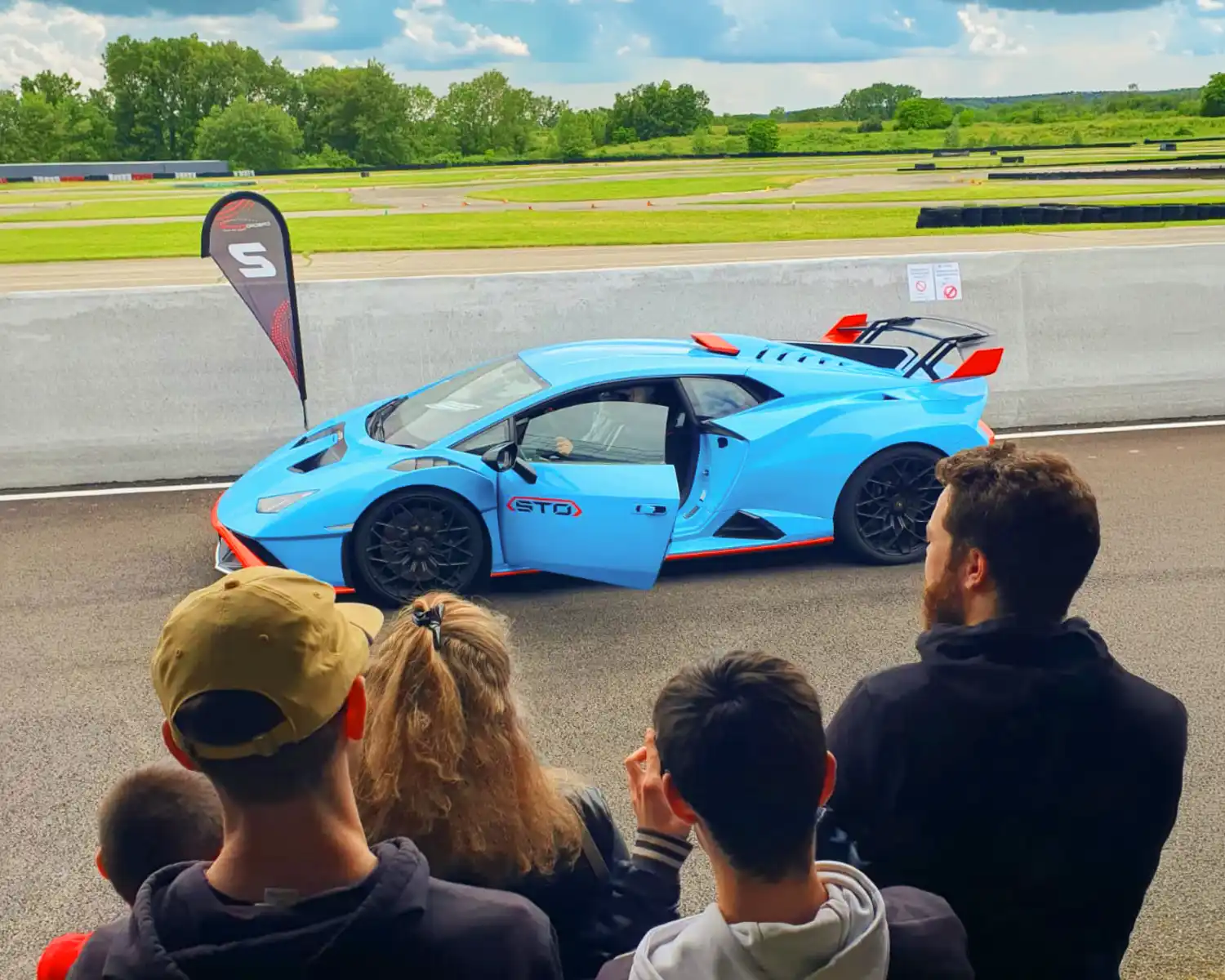 Stage de Pilotage Lyon : les meilleurs circuits automobiles